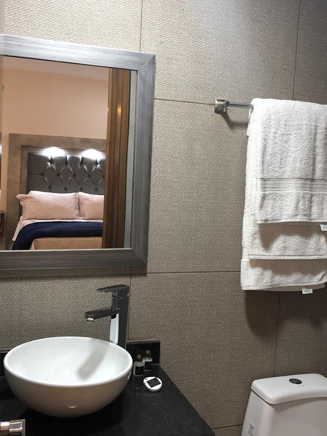 סן חואן דה לוס לאגוס Gold Palace Hotel מראה חיצוני תמונה